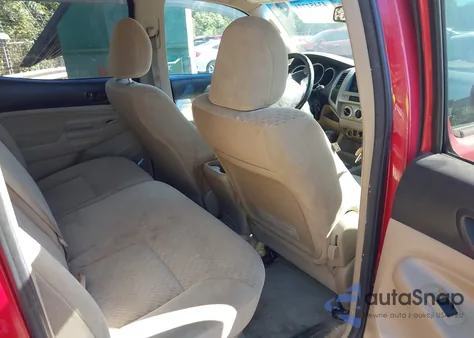 2010 Toyota Tacoma Prerunner V6 z USA, uszkodzony, nr VIN 3TMJU4GN2AM092003